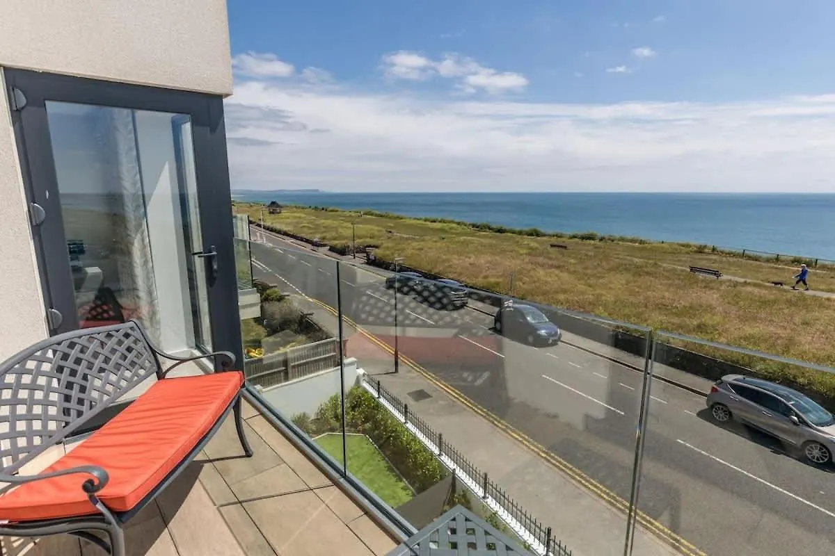 Beachcliff Semesterbostad